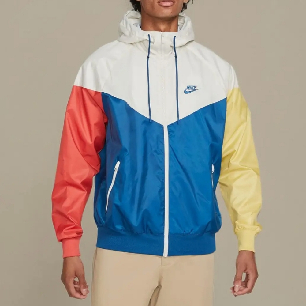 Nike Men's Sportswear Windrunner Windbreaker Jacket